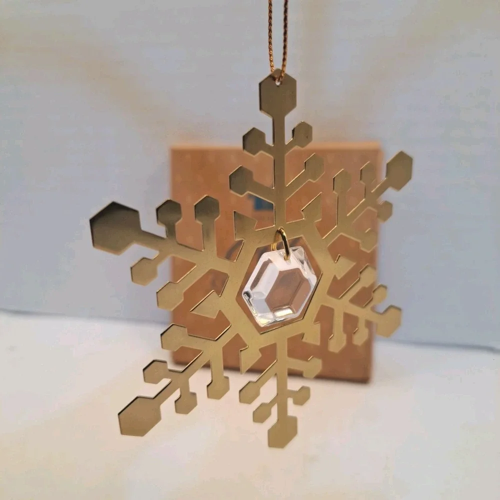 Vintage Avon Gold Brass Snowflake Christmas Ornament Rhinestone